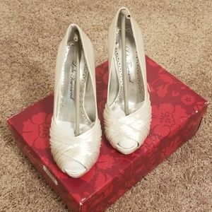 Lulu Townsend | White satin heels wedding shoes